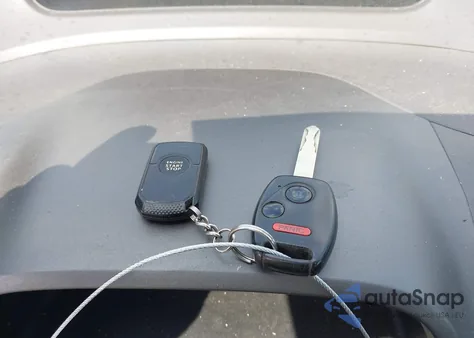 2008 Honda Civic Lx z USA, uszkodzony, nr VIN 1HGFA16568L113172